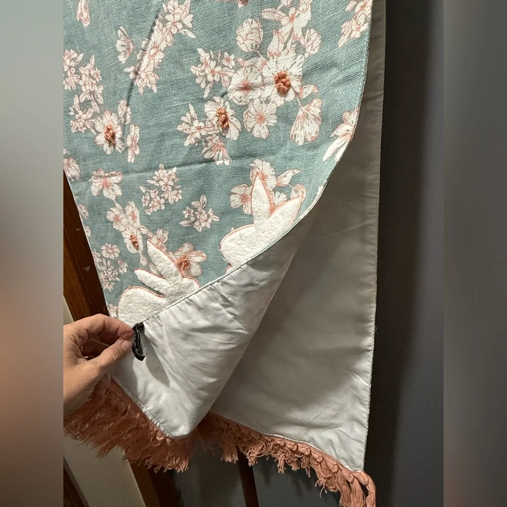 Tahari Spring Easter table runner NWT